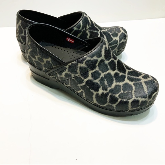 sanita medical shoes